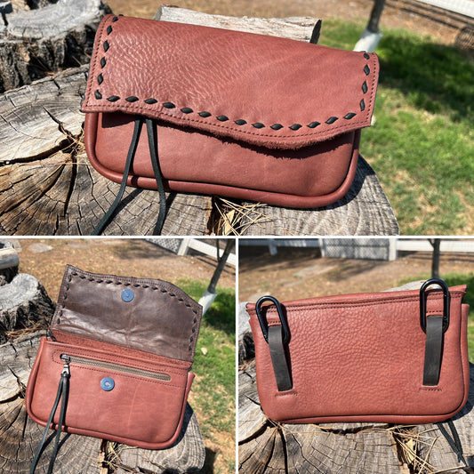Hipster XL - Salmon with Black Buckstitch